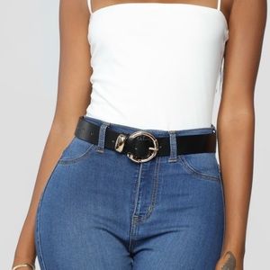 Fashion nova belt